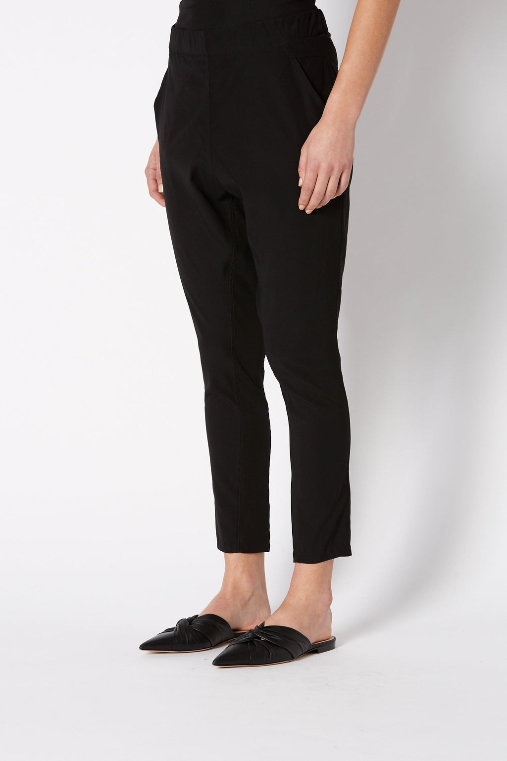 SILK LOW RISE BOYFRIEND PANT