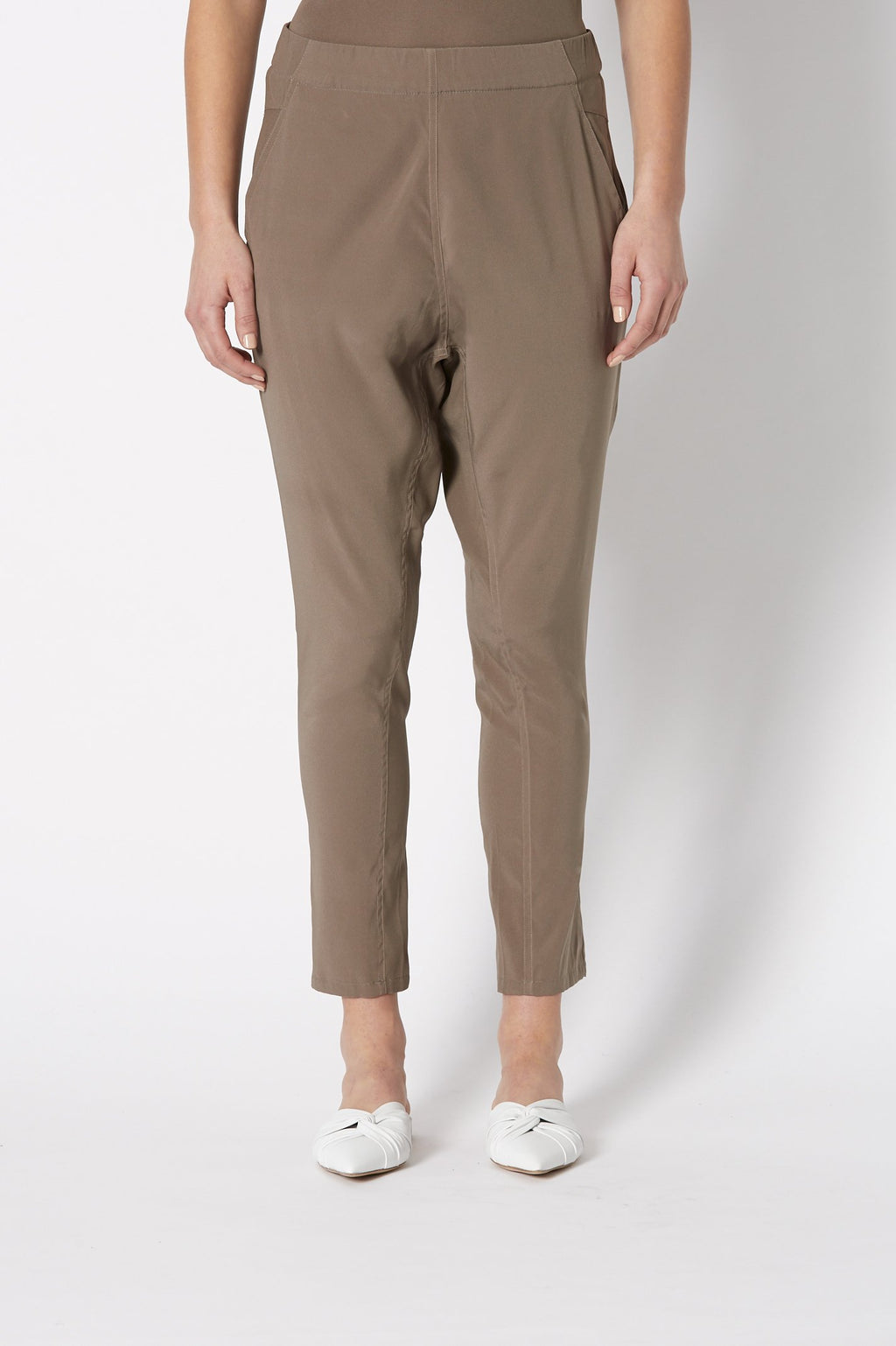 SILK LOW RISE BOYFRIEND PANT