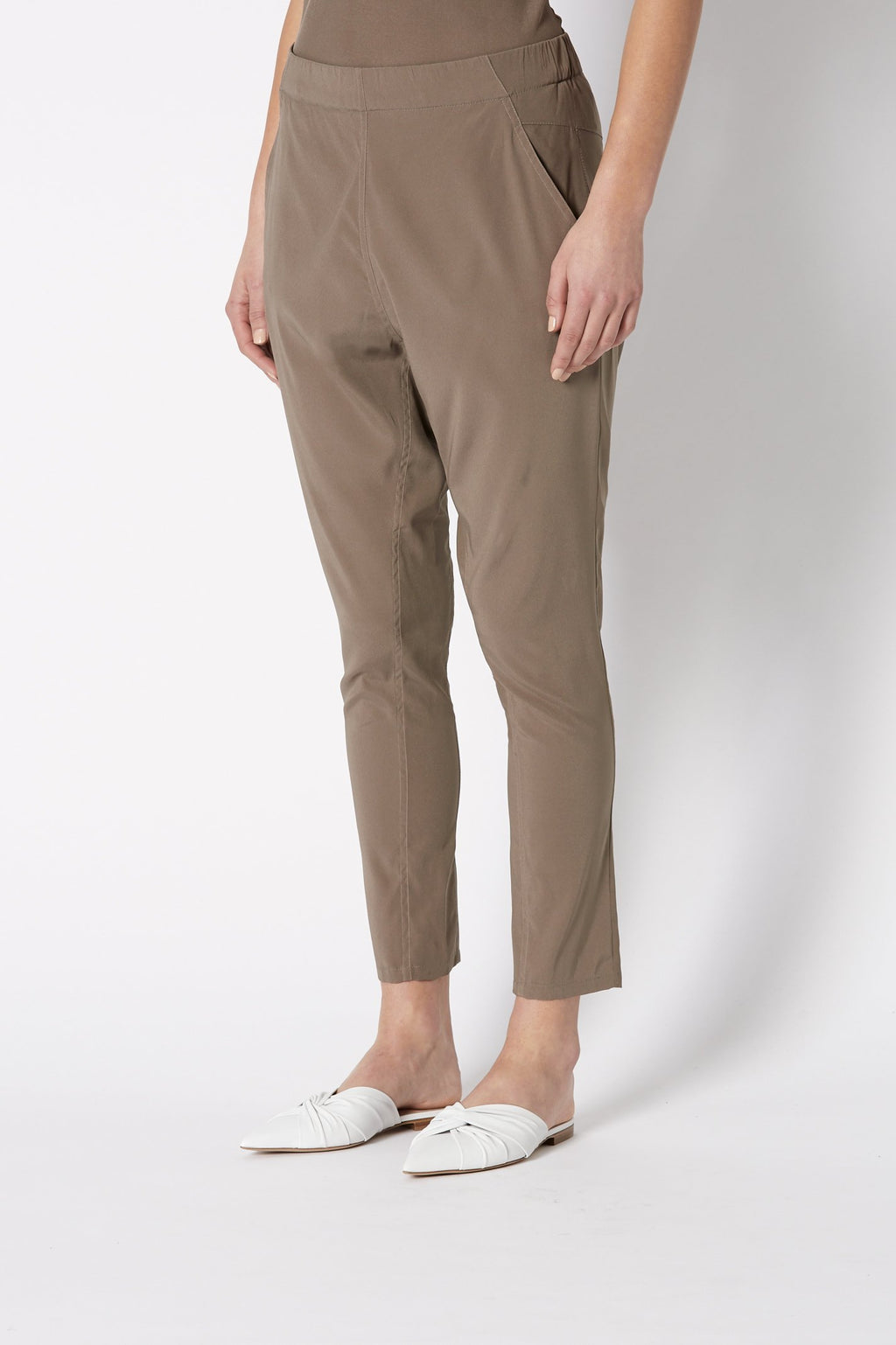 SILK LOW RISE BOYFRIEND PANT