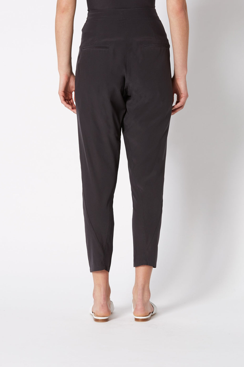 SILK LOW RISE BUTTON PANT