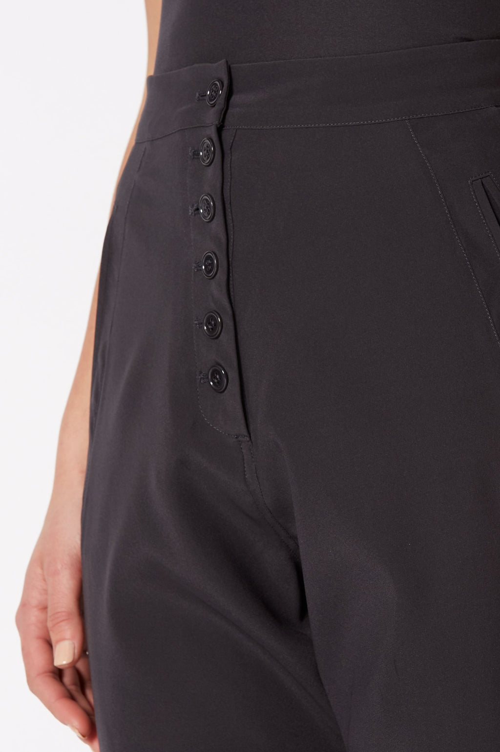 SILK LOW RISE BUTTON PANT
