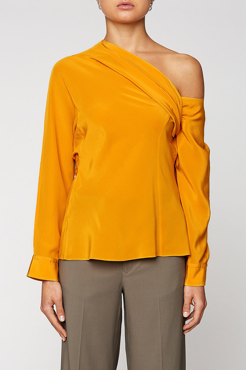 CDC CRAVAT BLOUSE