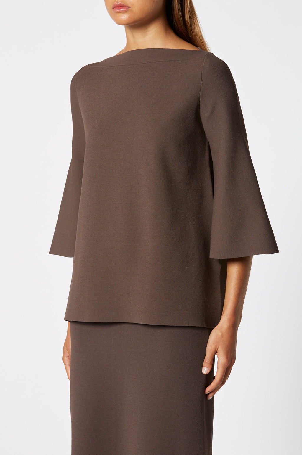 MICRO CREPE BOAT NECK SWEATER
