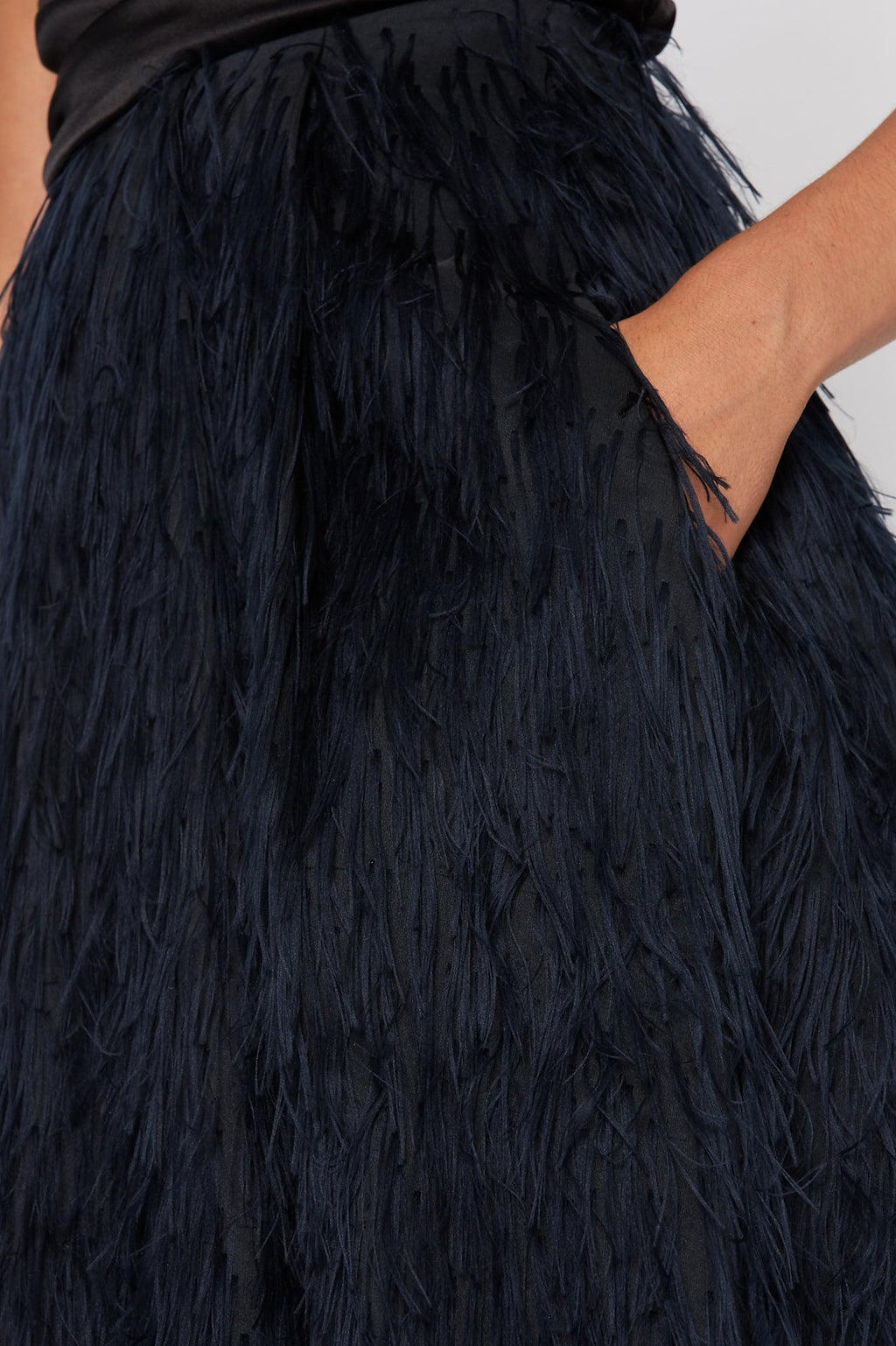 FEATHER TAFFETA SKIRT