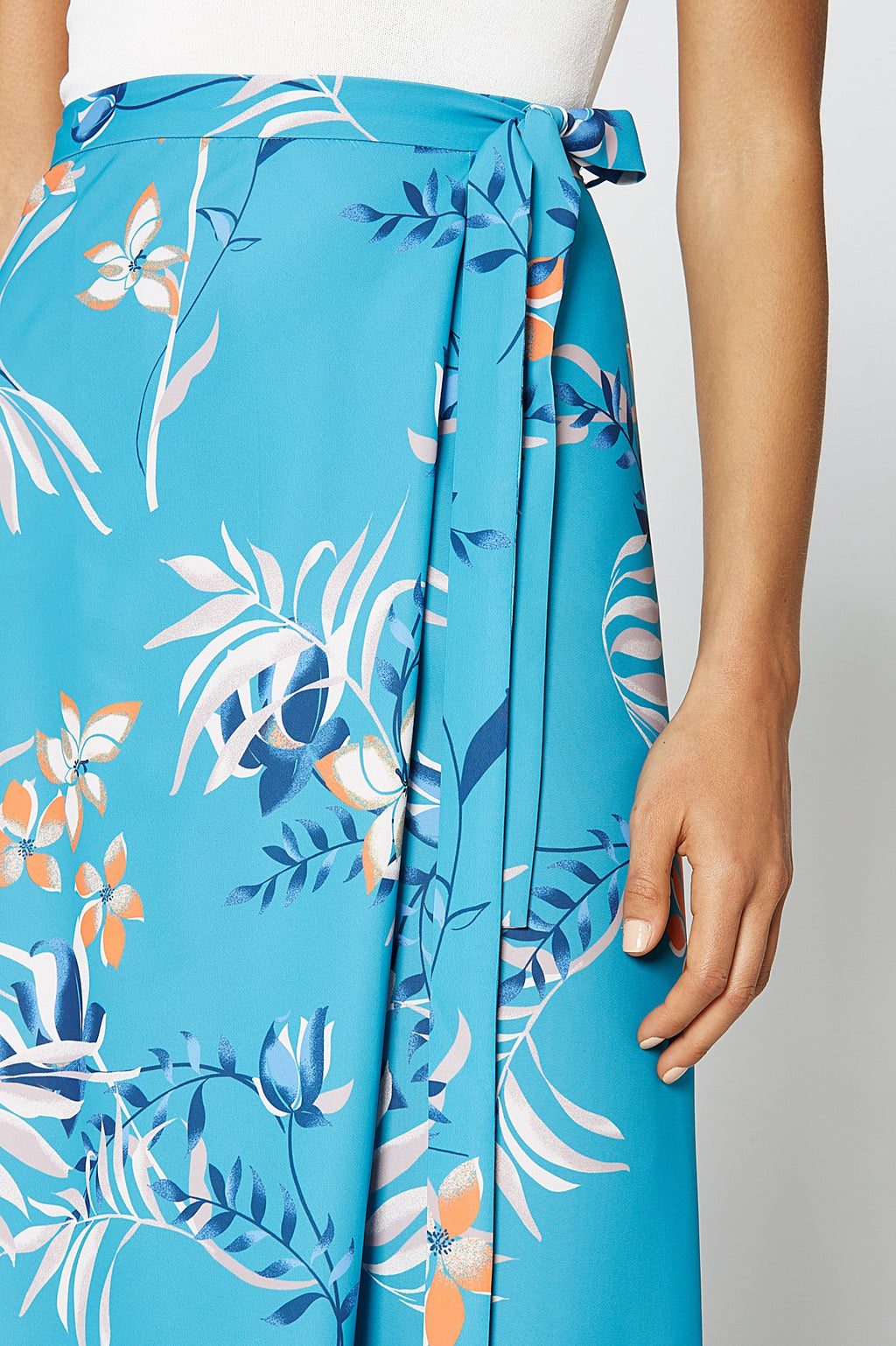 LEAFY PRINT WRAP SKIRT