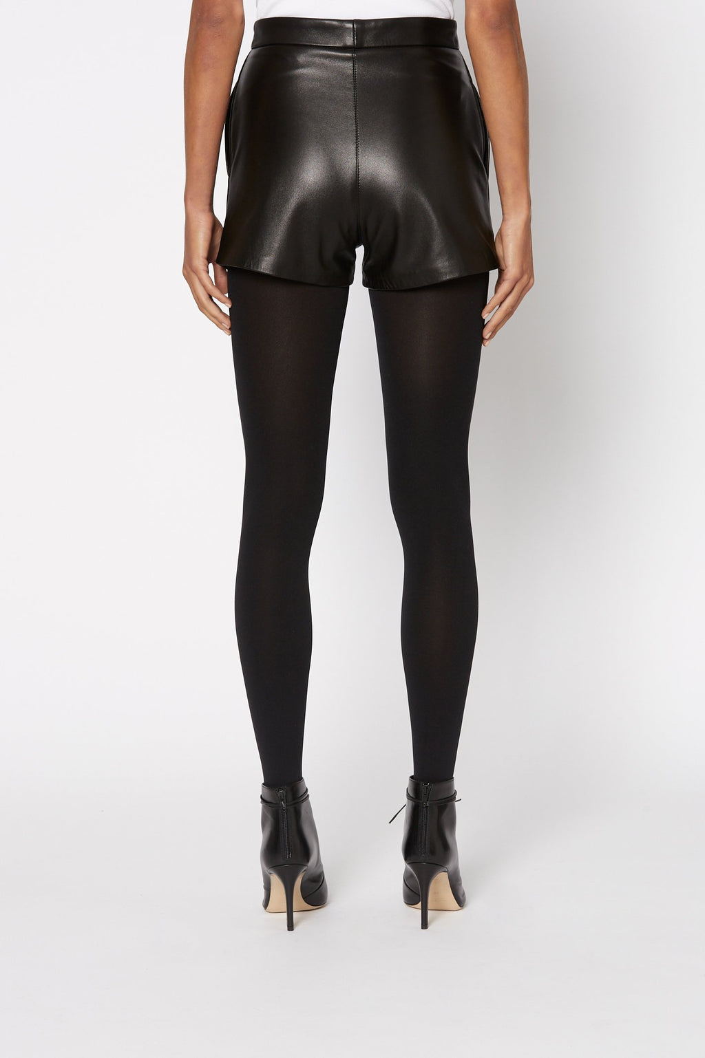 LEATHER SHORT