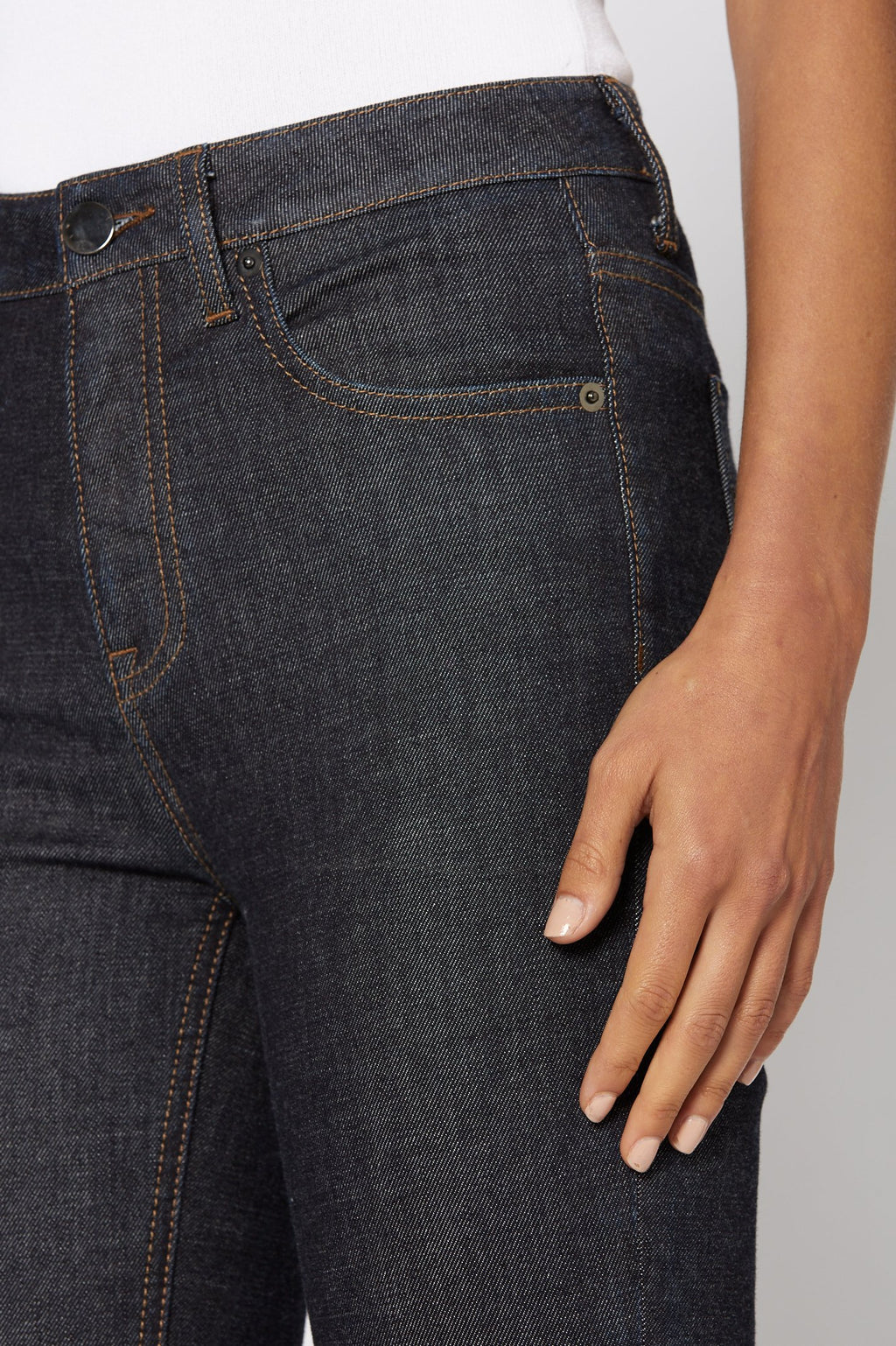CROPPED STRAIGHT JEAN