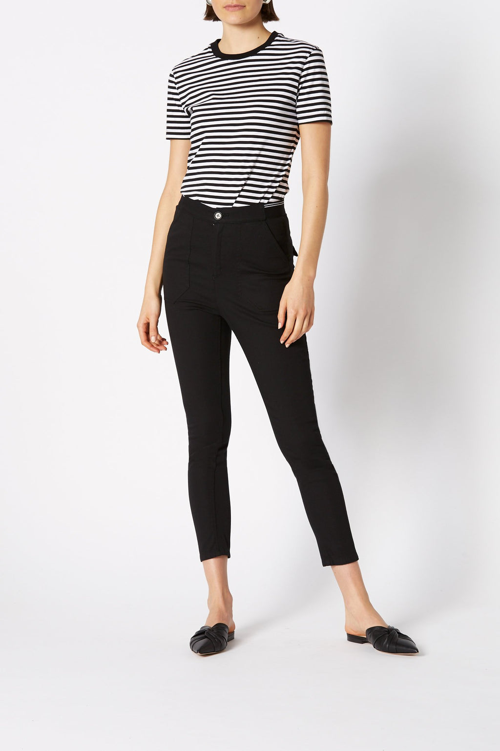 PATCH POCKET LOW RISE TROUSER