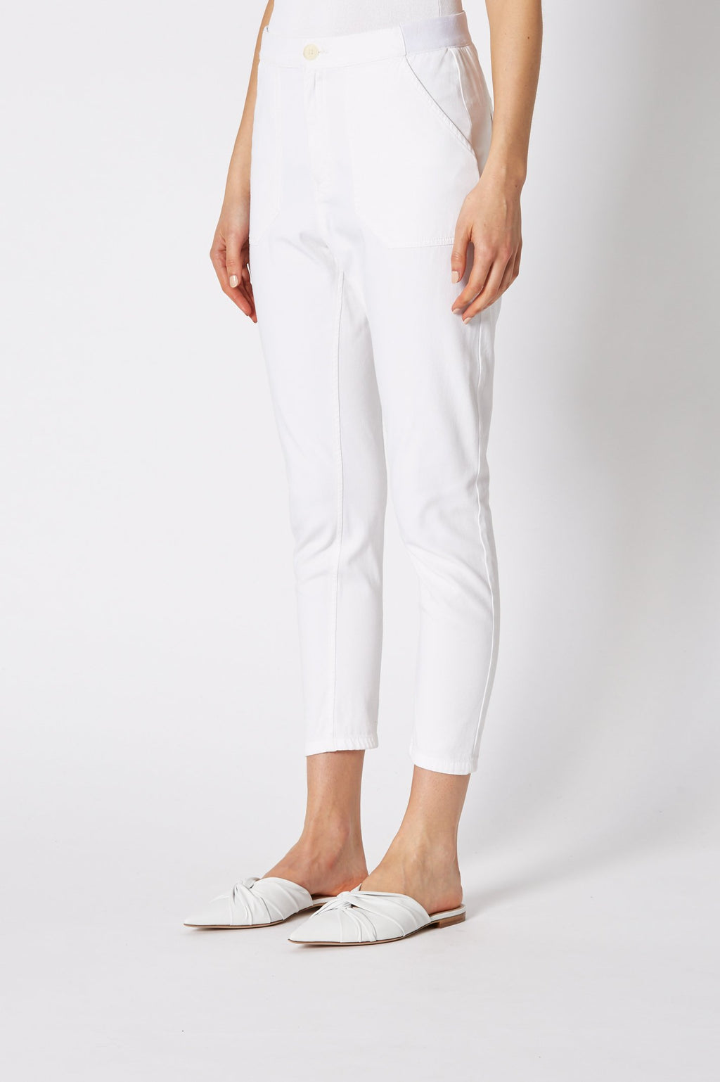 PATCH POCKET LOW RISE TROUSER