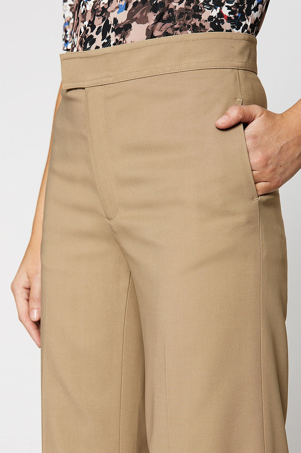 CREPE TAILORED TROUSER