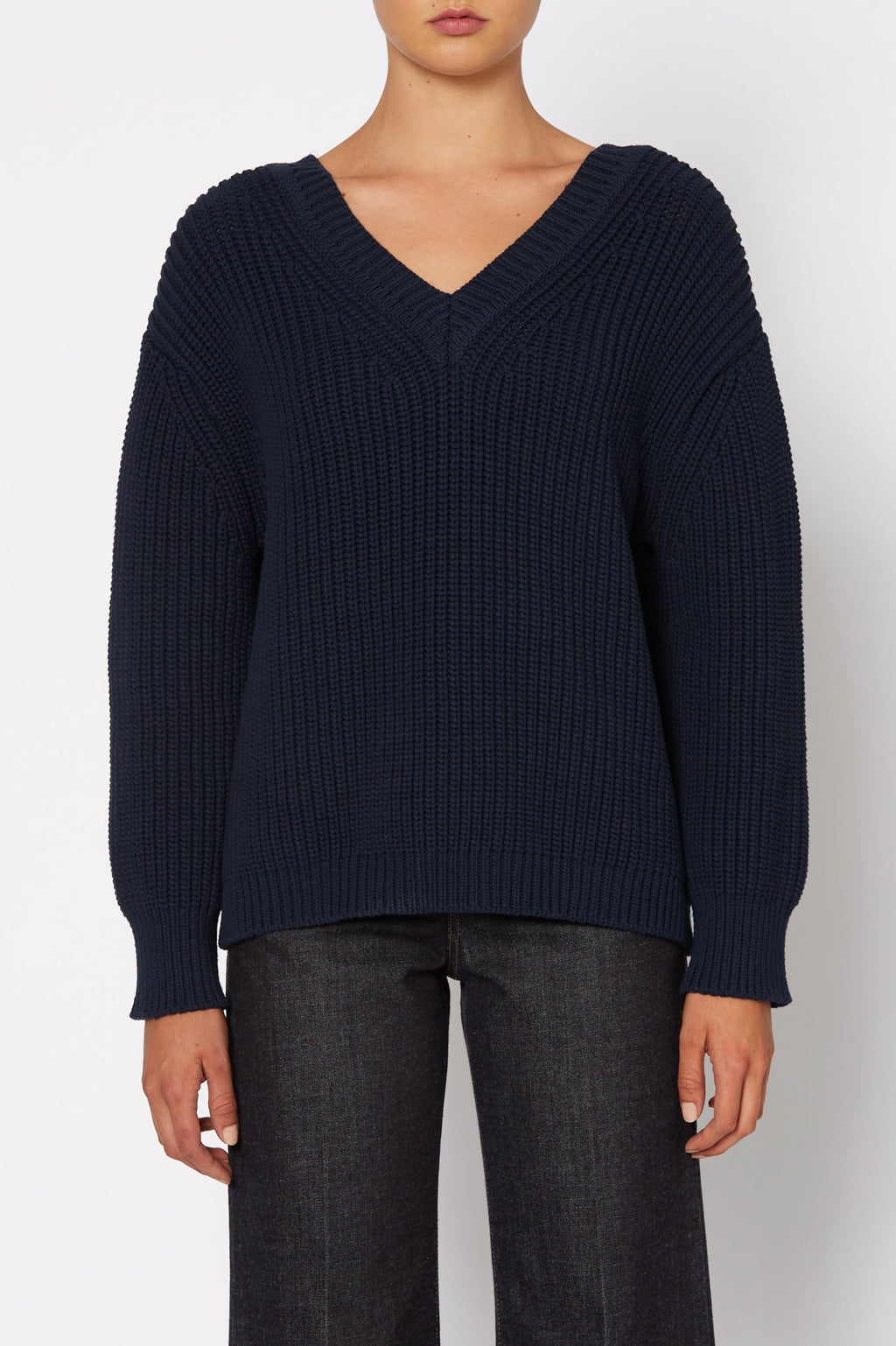 KISS DOUBLE V-NECK SWEATER 3