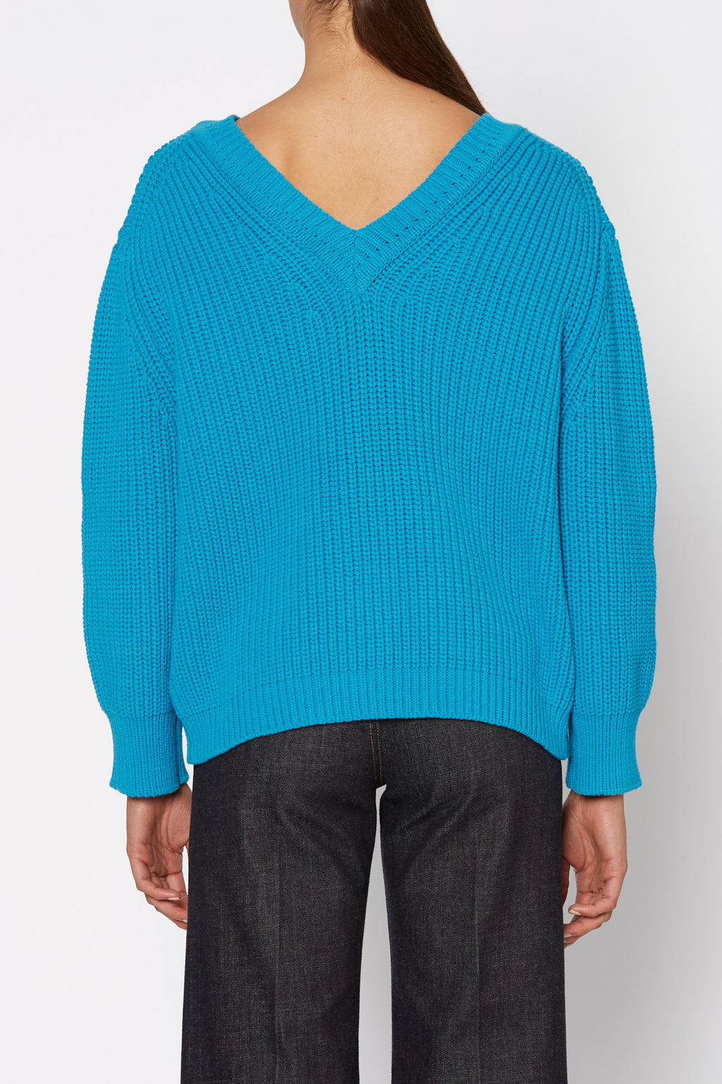 KISS DOUBLE V-NECK SWEATER 3