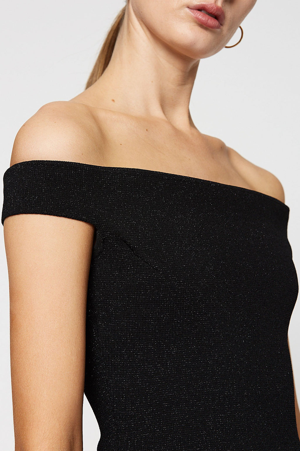 CREPE KNIT TINSEL TOP