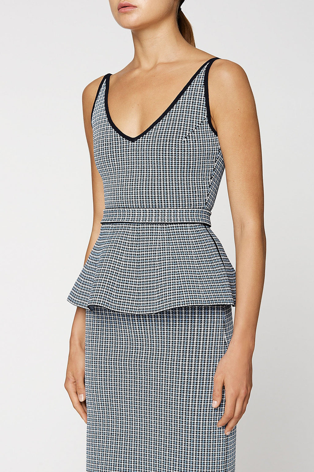 CREPE KNIT PLAID STRAPPY TOP