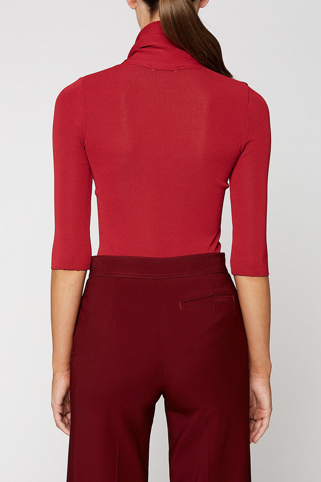PLEATED RIB CRAVAT SWEATER