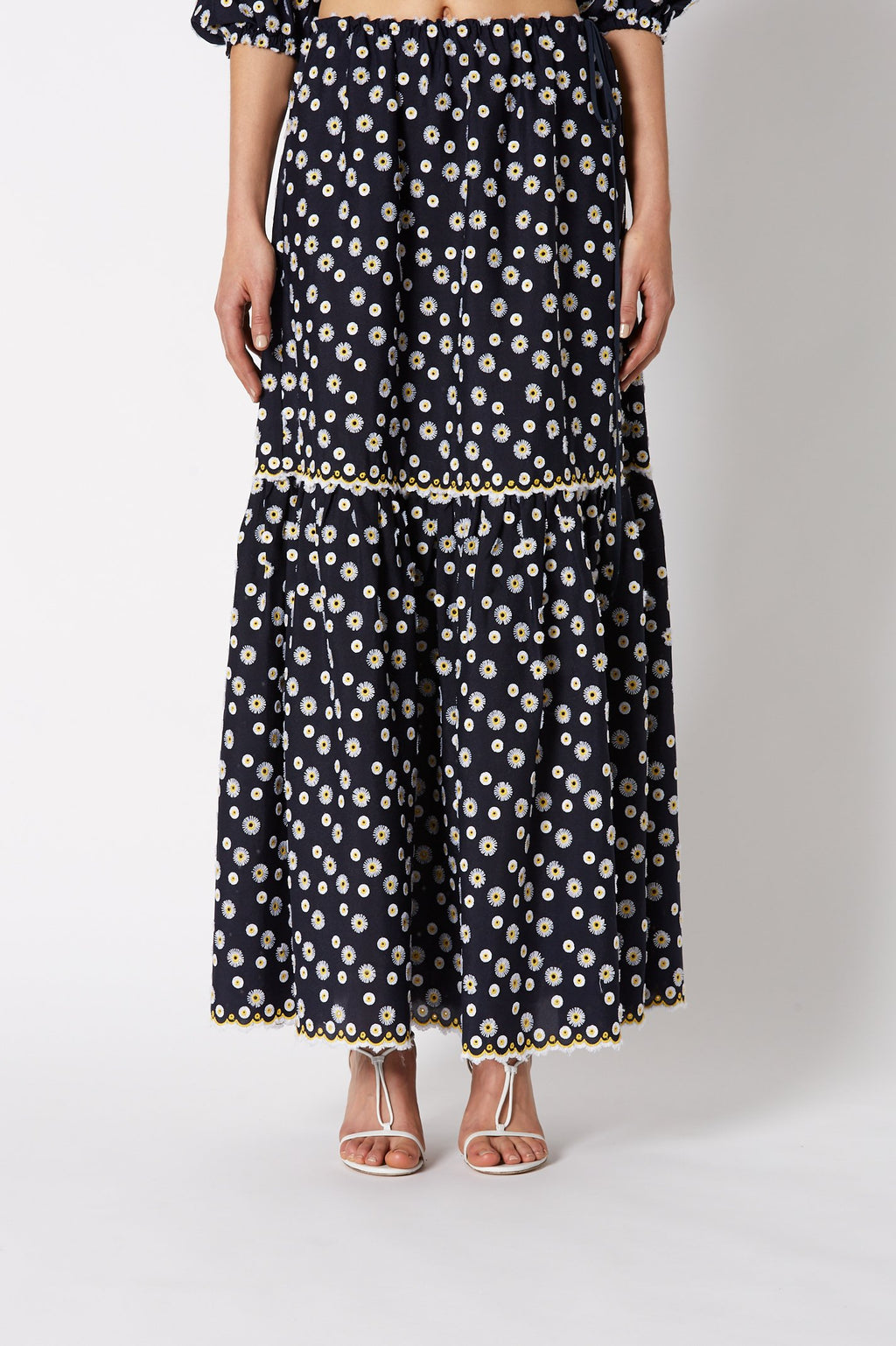 EMBROIDERED DAISY SKIRT