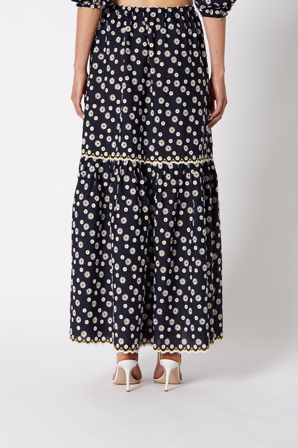 EMBROIDERED DAISY SKIRT