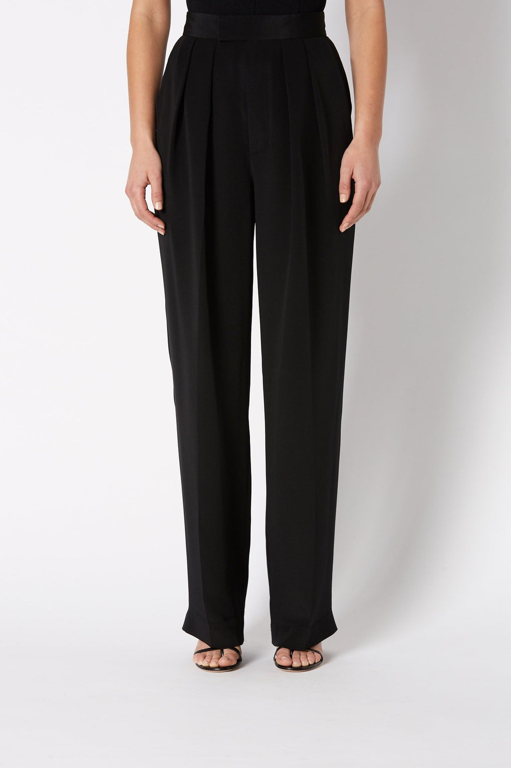 SILK PLEAT TROUSER