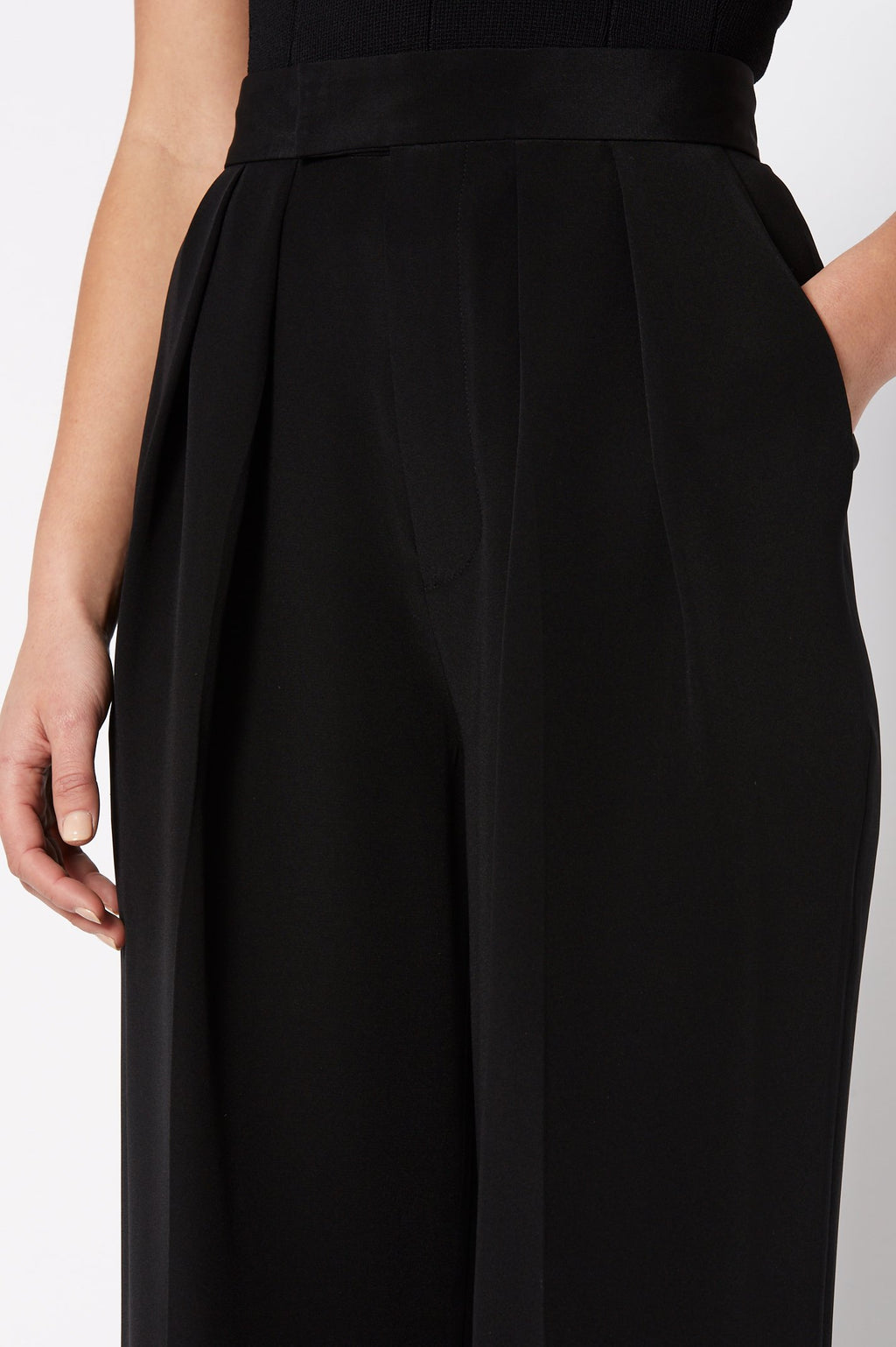 SILK PLEAT TROUSER