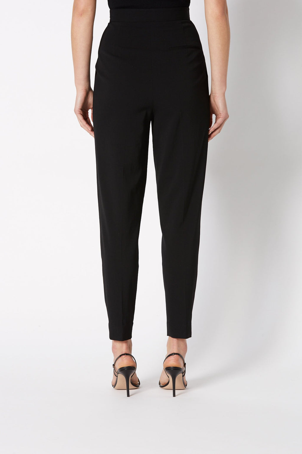 TAILORED PLEAT TROUSER
