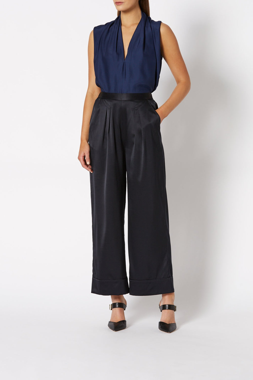 SILK SATIN PIPED TROUSER