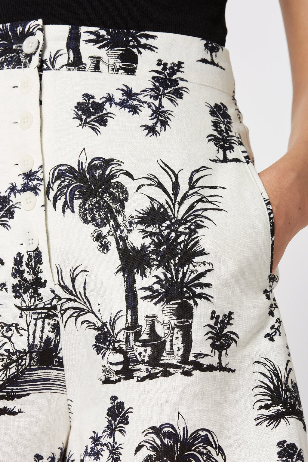 CHINOISERIE LINEN SHORT