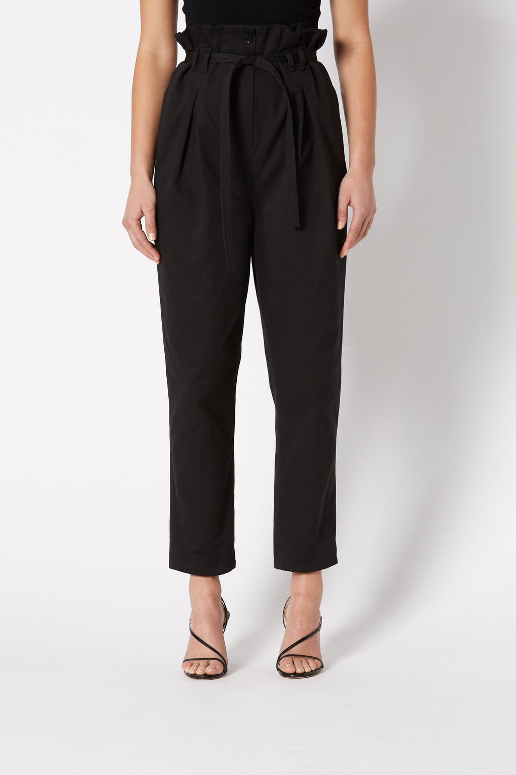 PLEAT FRONT TROUSER