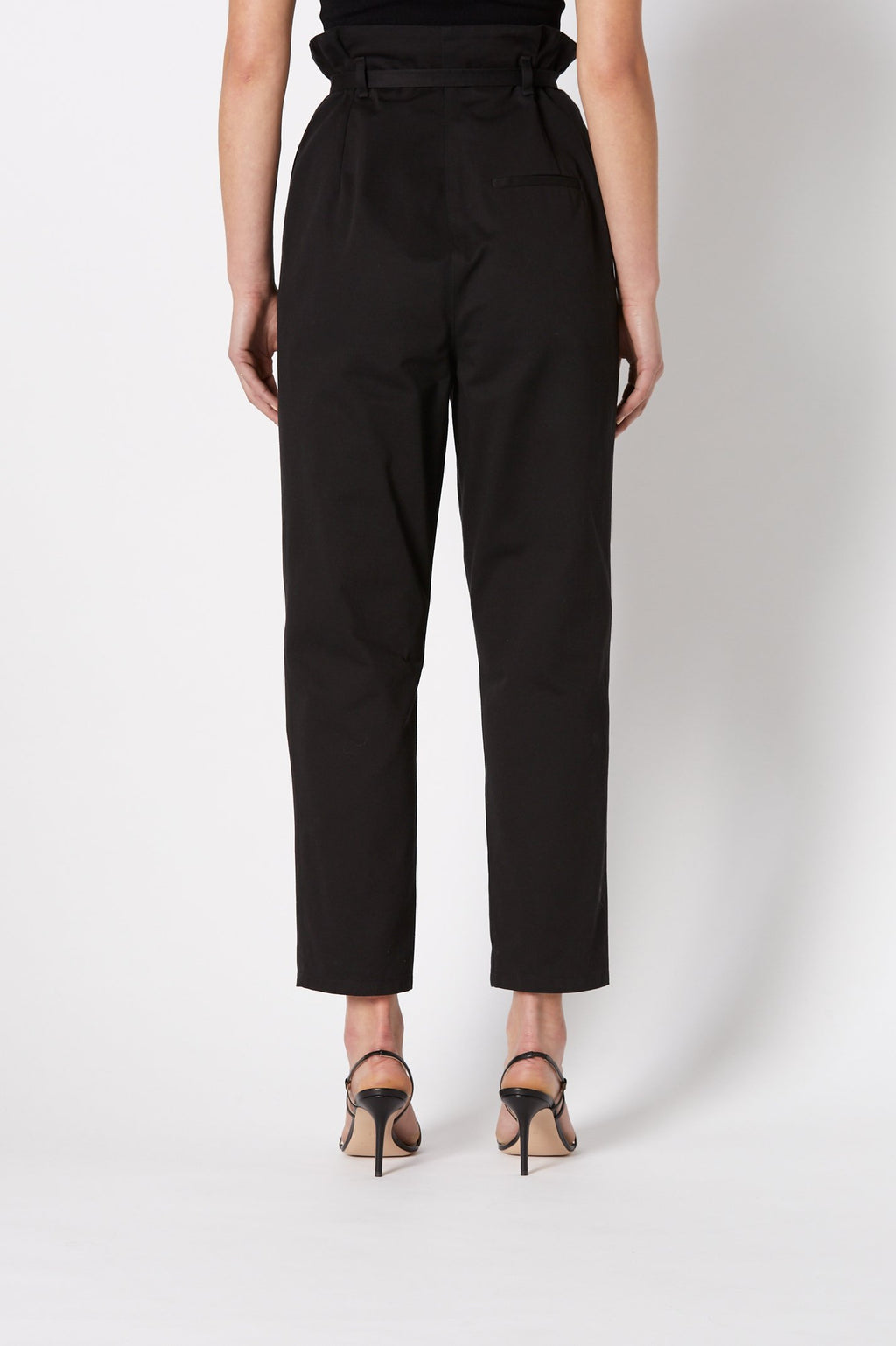 PLEAT FRONT TROUSER