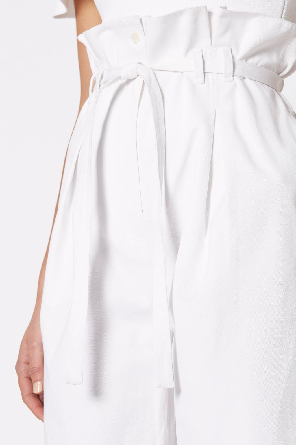 PLEAT FRONT TROUSER