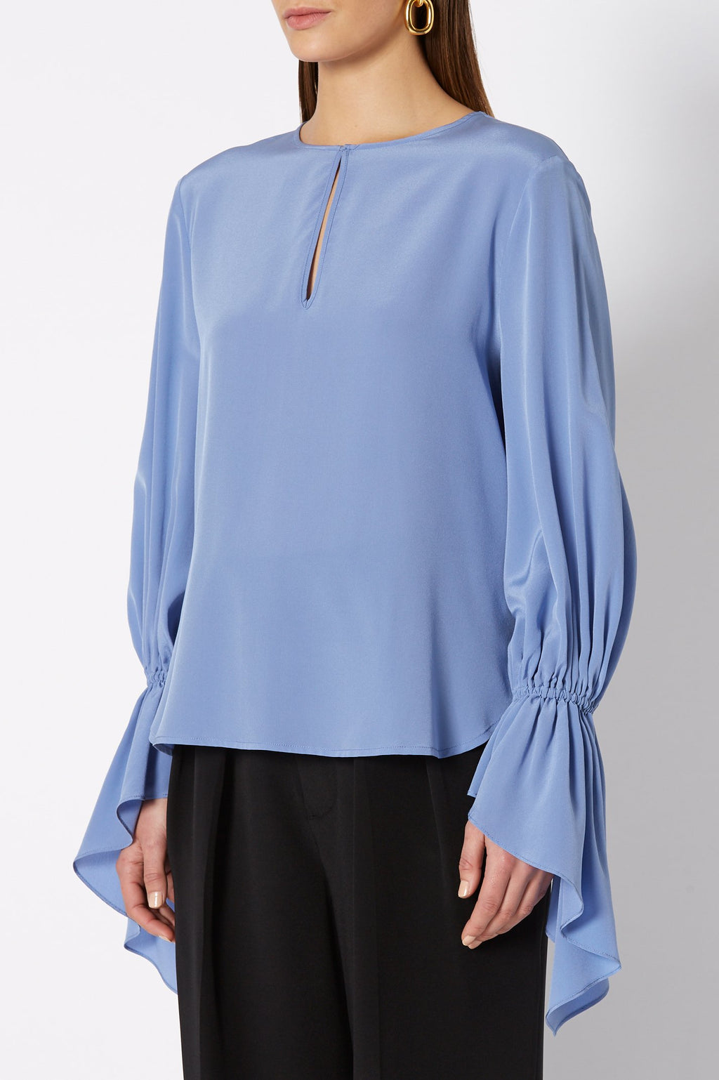 CDC FLUTE SLEEVE BLOUSE
