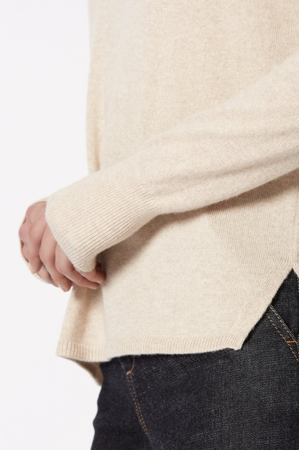 CASHMERE CREW NECK SWEATER 12
