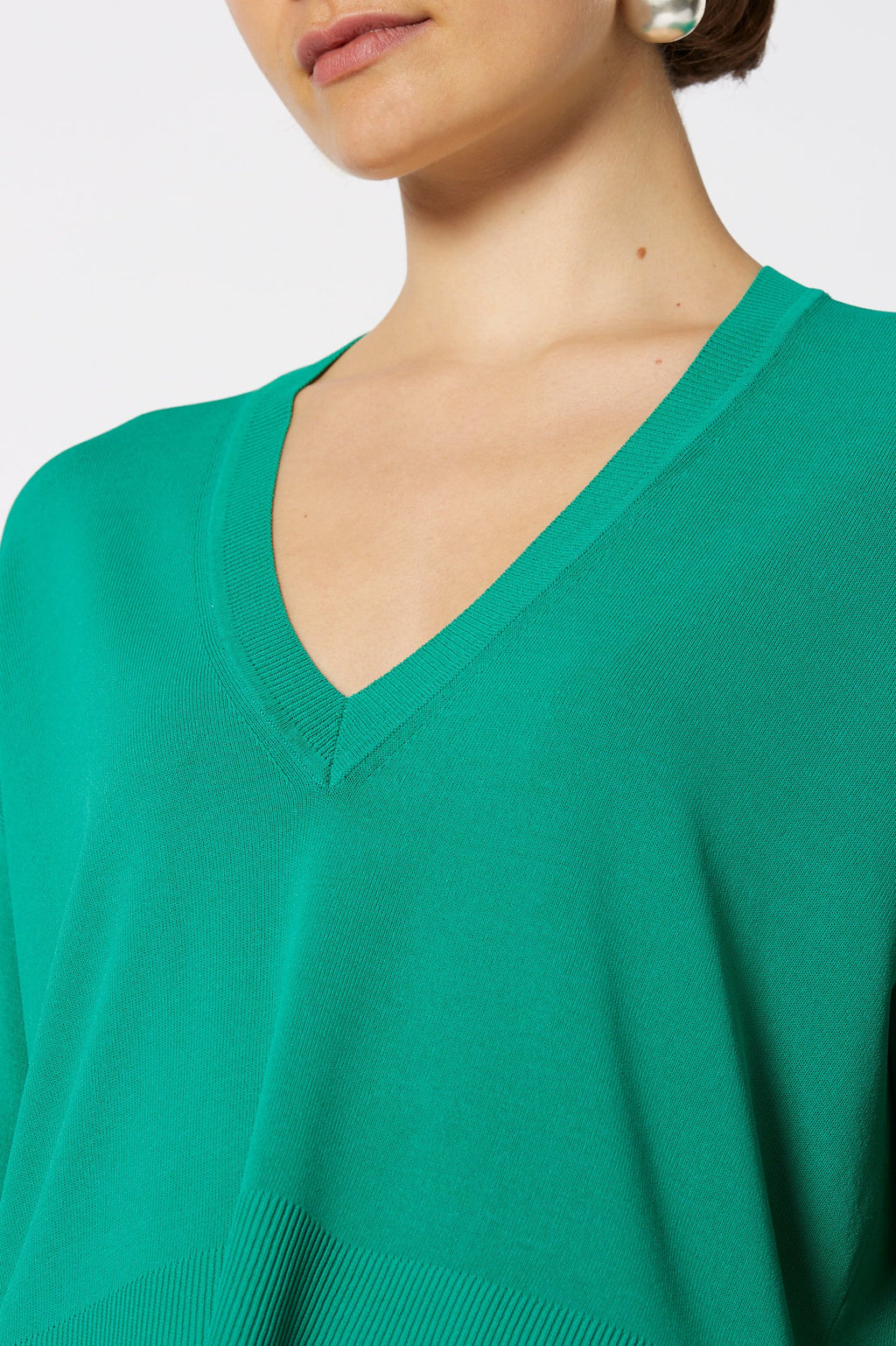 PLEATED RIB V-NECK SWEATER 16