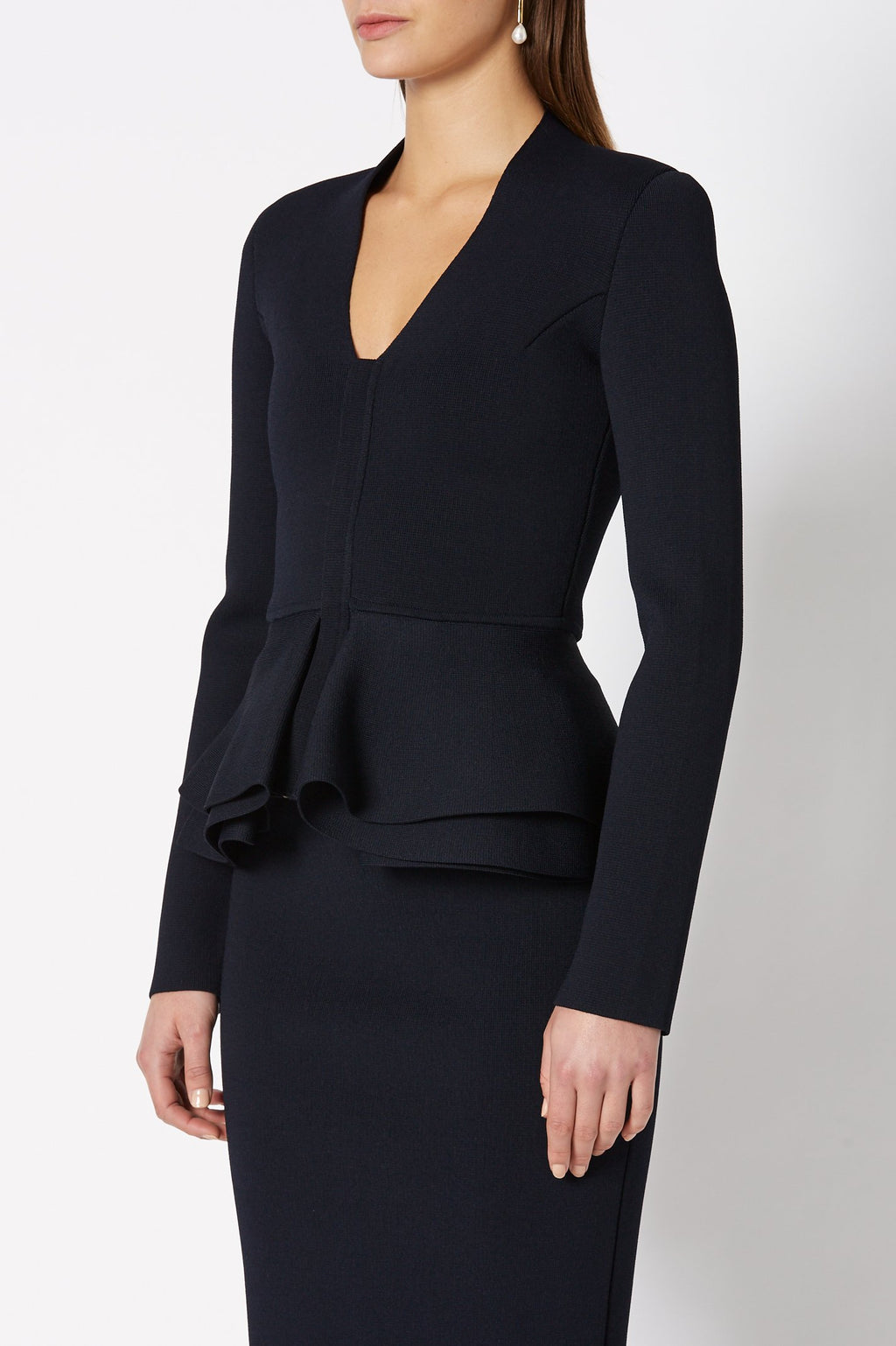 CREPE KNIT V-NK RUFFLE JACKET