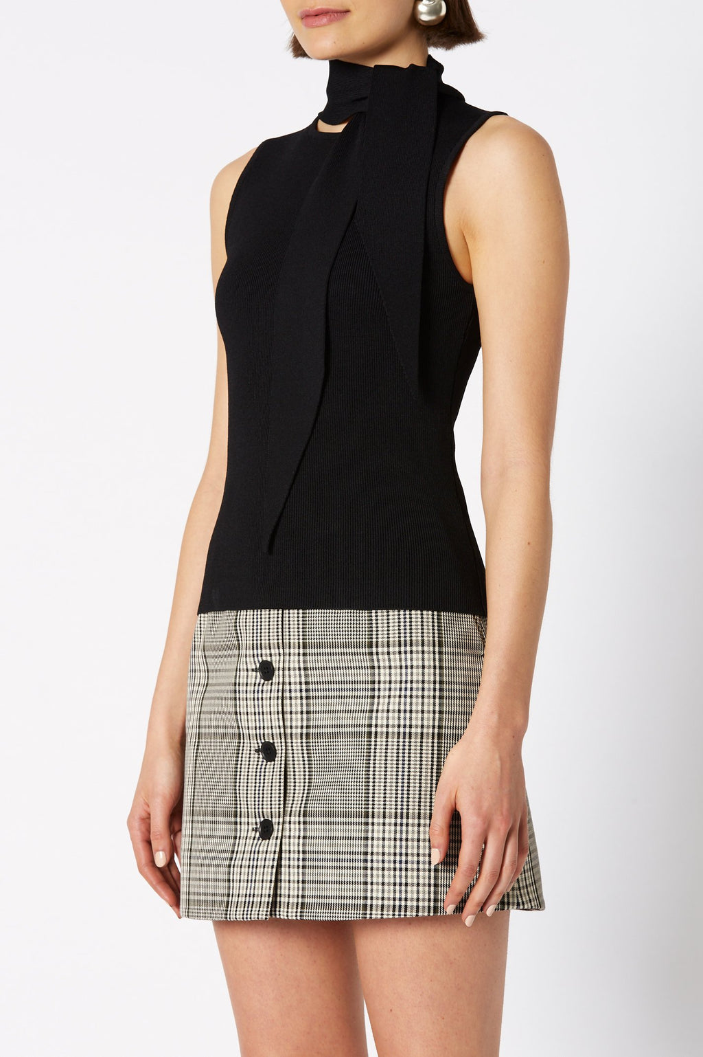 CREPE KNIT SLVLESS CRAVAT TANK