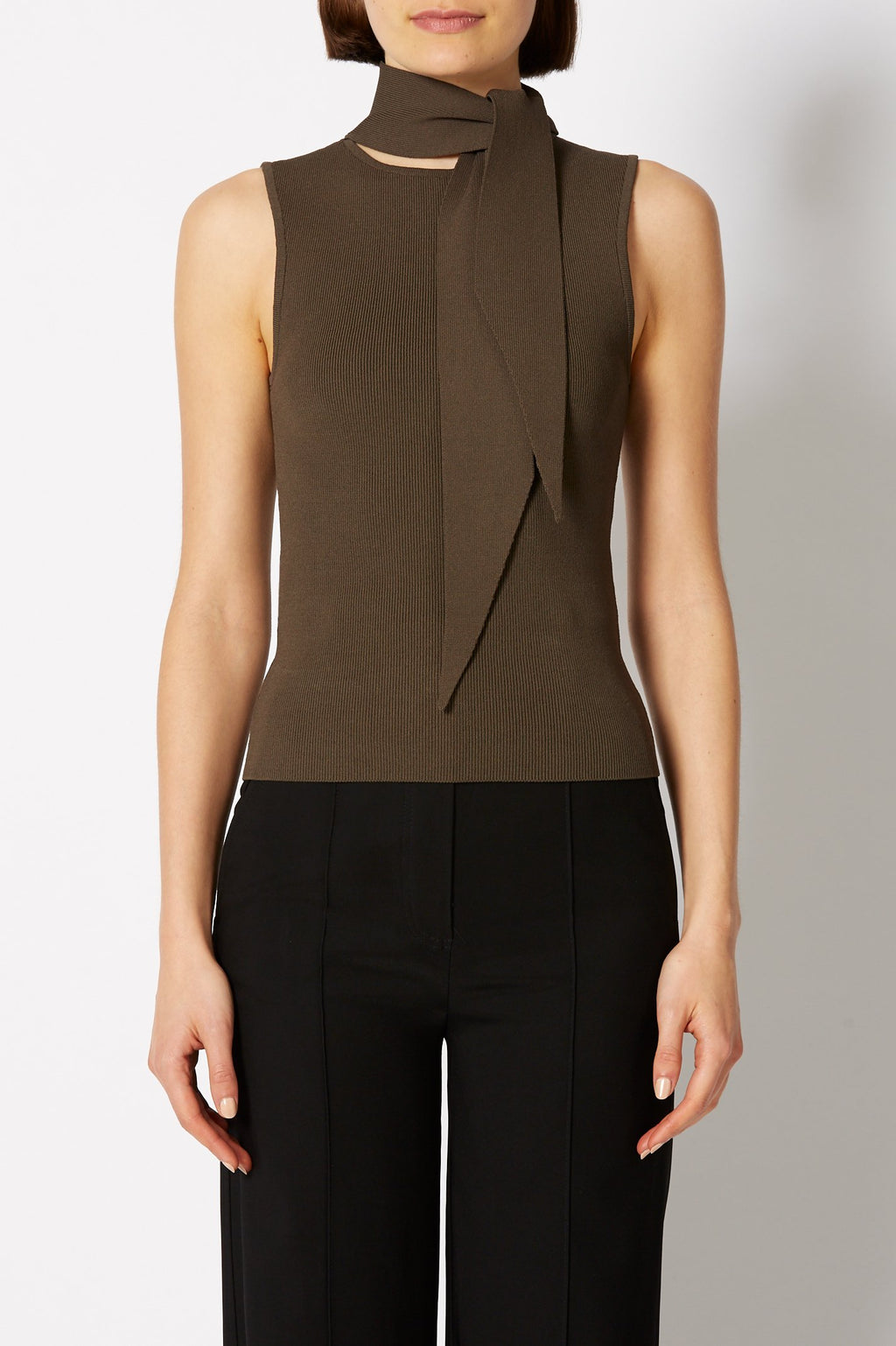 CREPE KNIT SLVLESS CRAVAT TANK