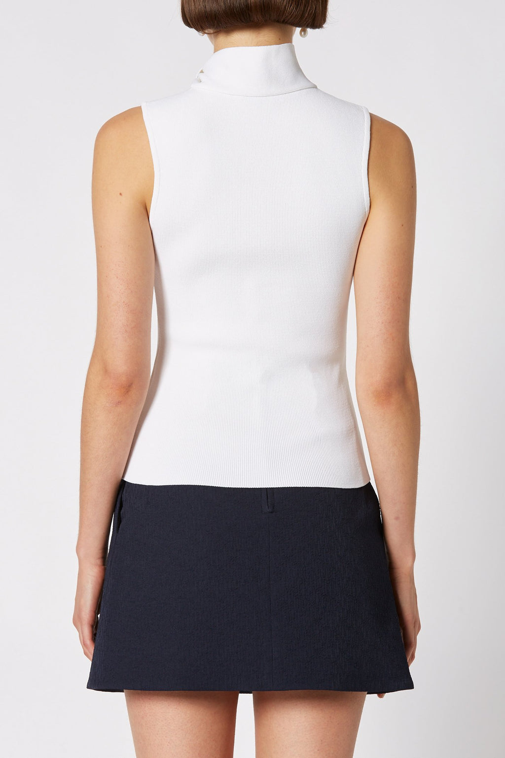 CREPE KNIT SLVLESS CRAVAT TANK