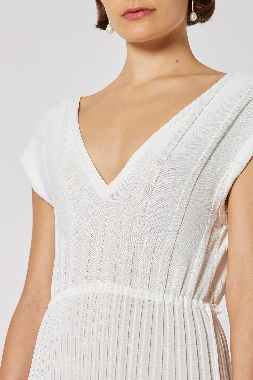 PLEATED RIB V-NECK GOWN 16
