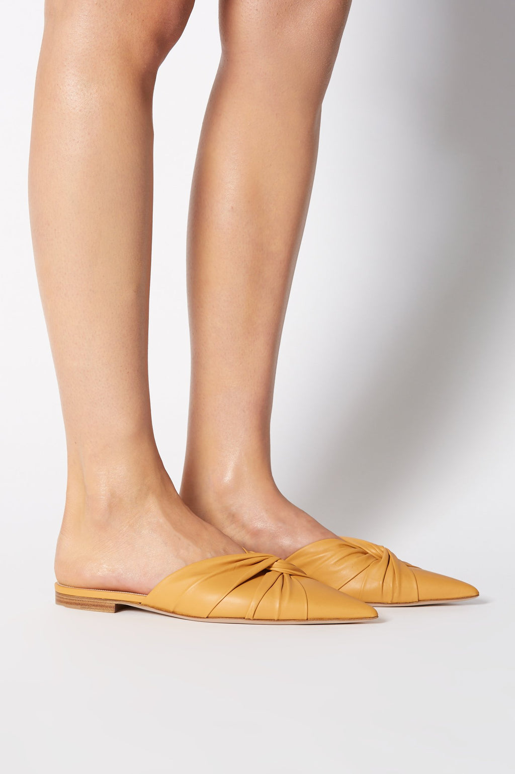 TURBAN TWIST SLIPPER