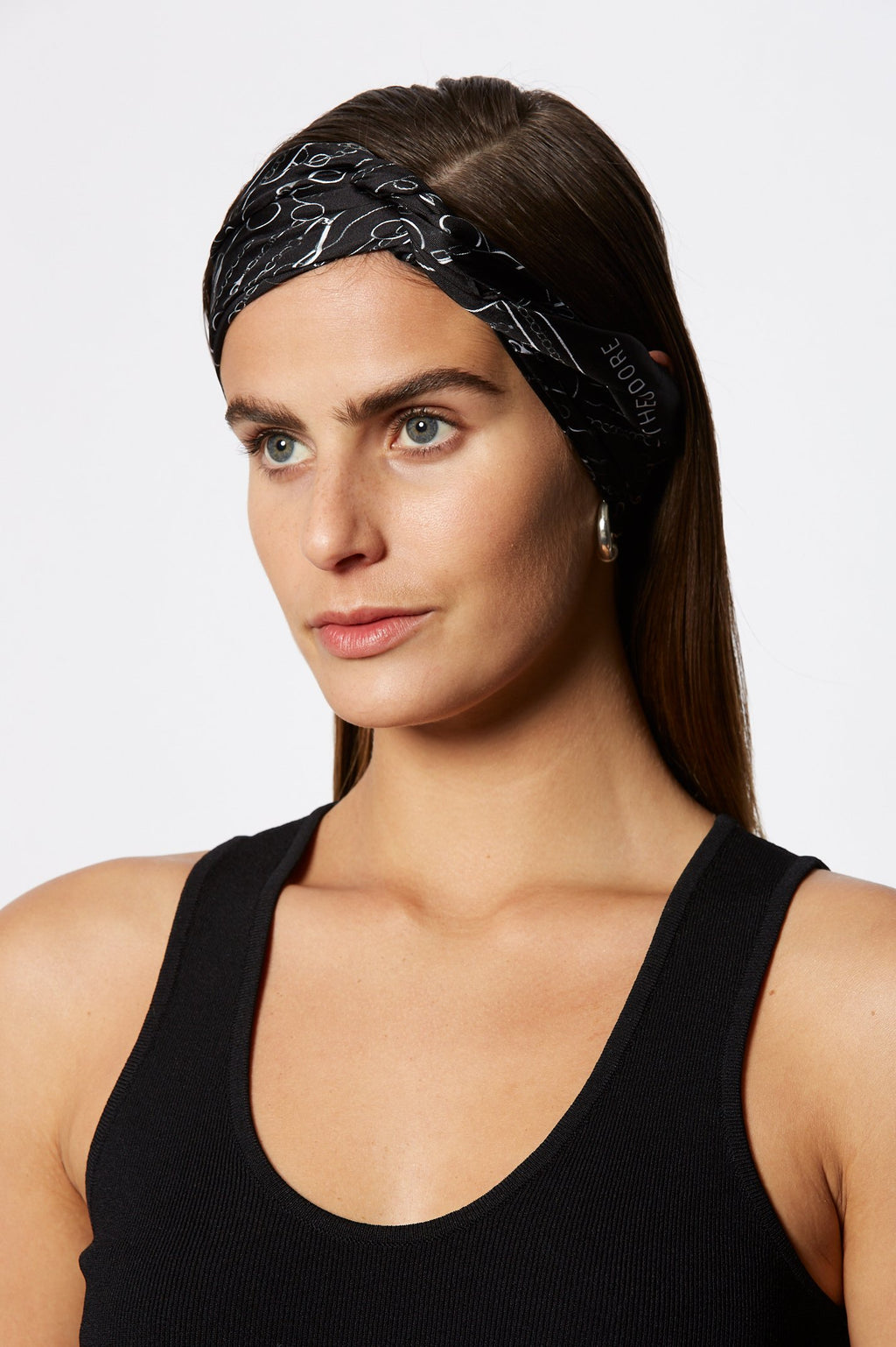 SILK CHAIN SCARF