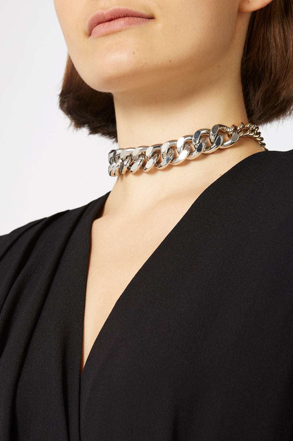 CHAIN CHOKER