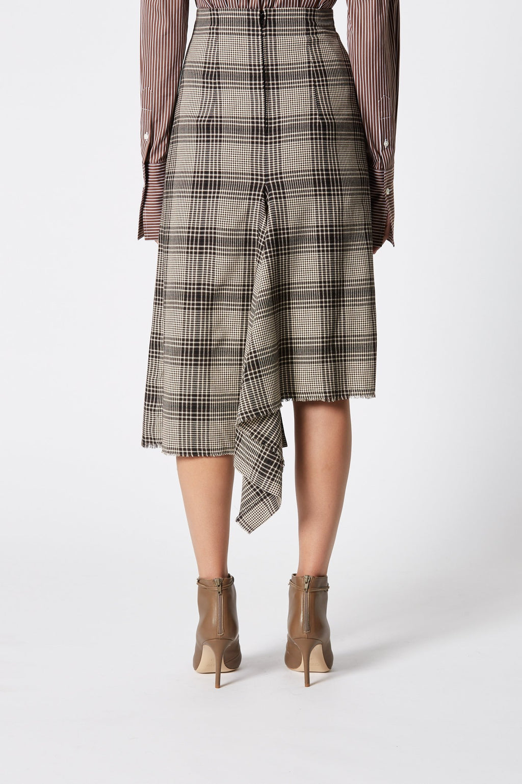PLAID DRAPED HEM SKIRT