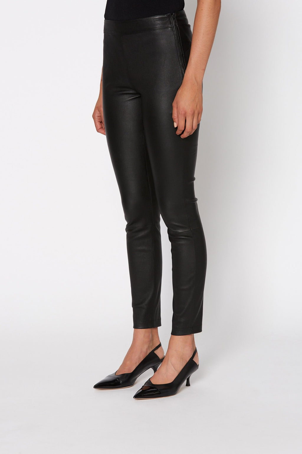 STR LEATHER TAILORED TROUSER
