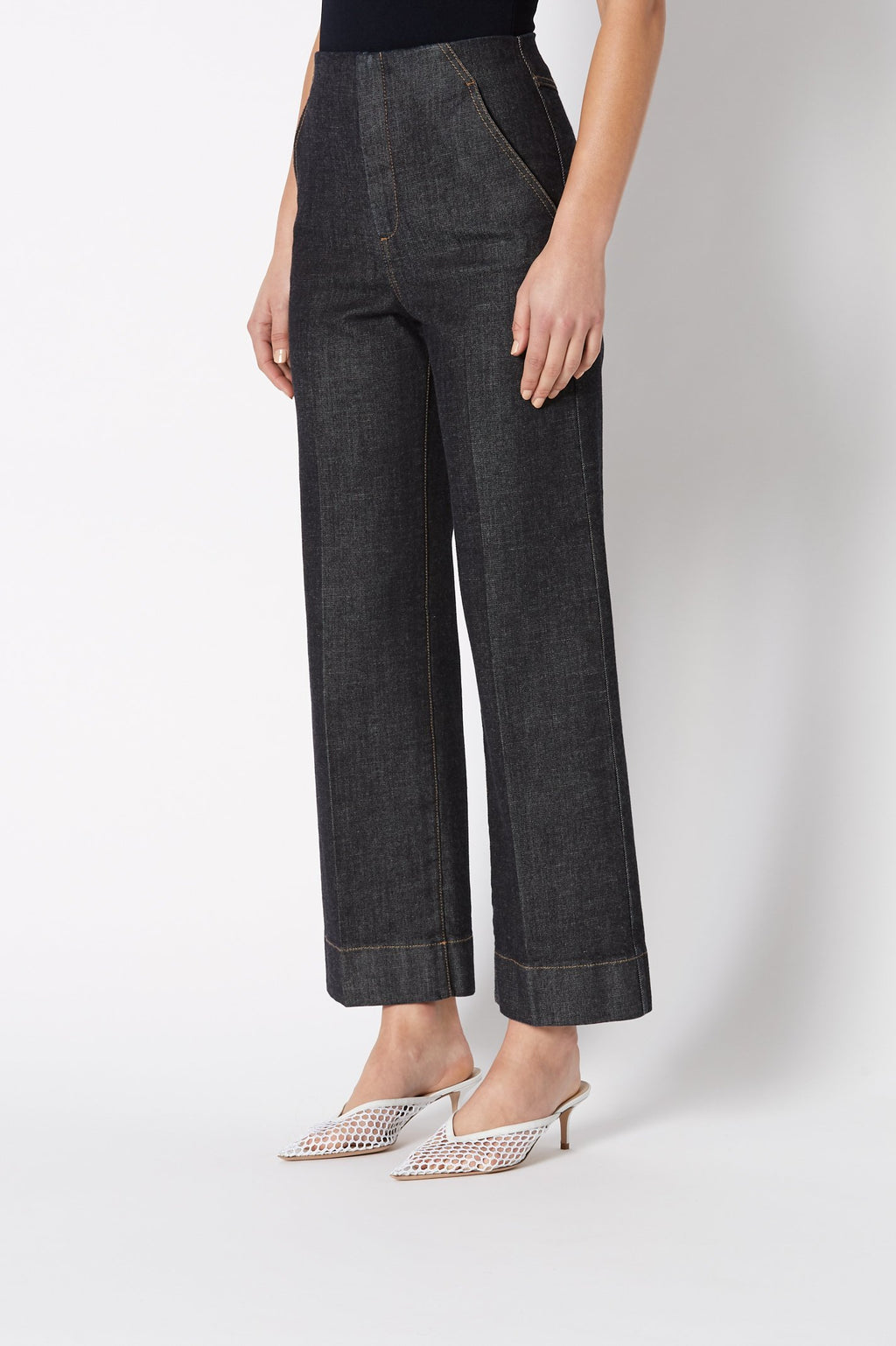 DENIM CROPPED JEAN