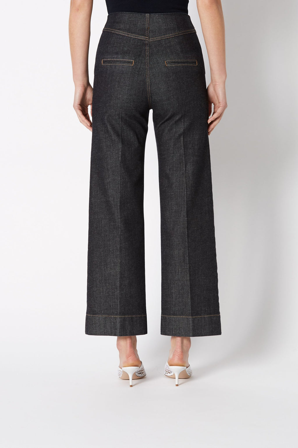 DENIM CROPPED JEAN