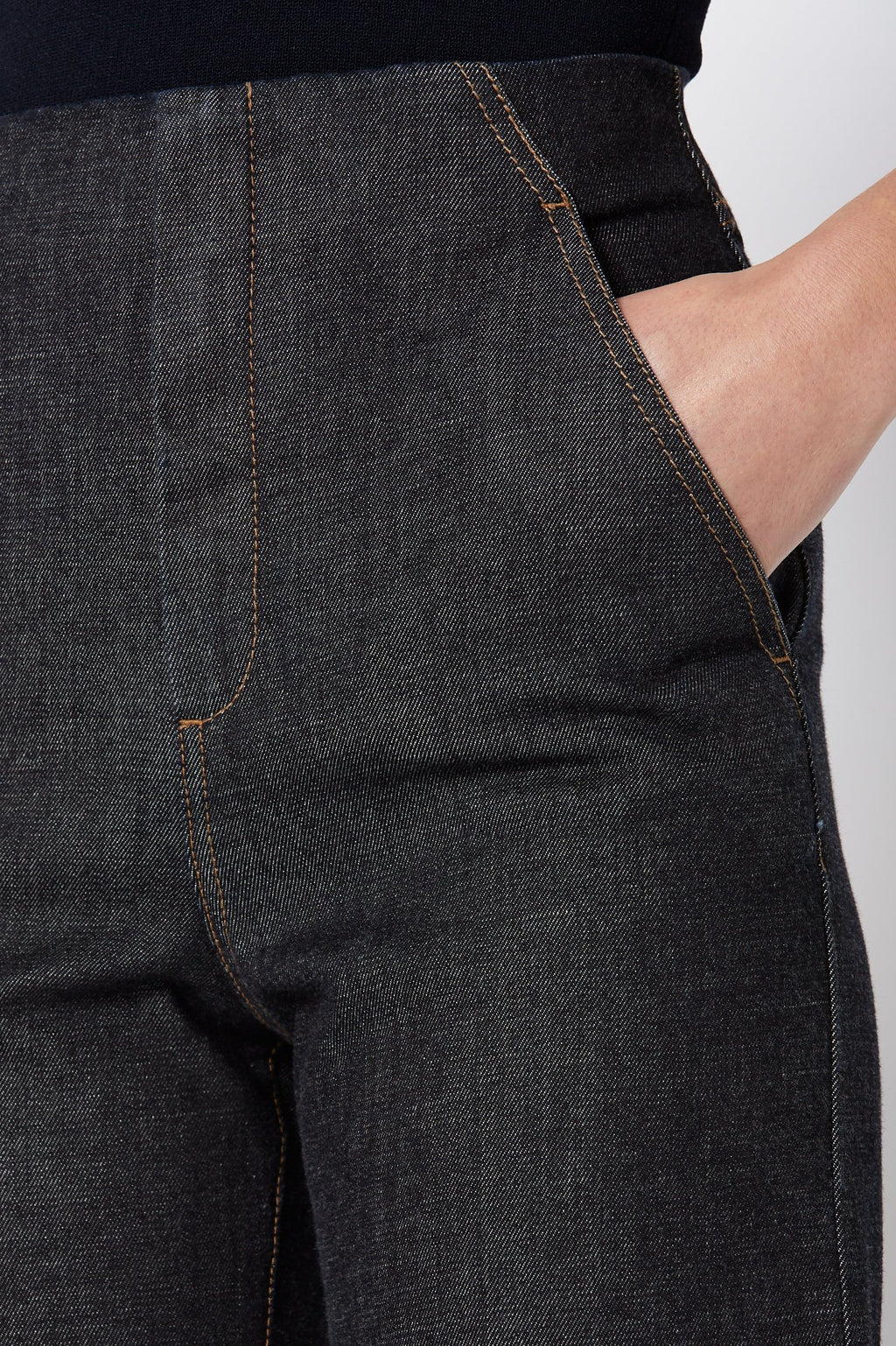 DENIM CROPPED JEAN