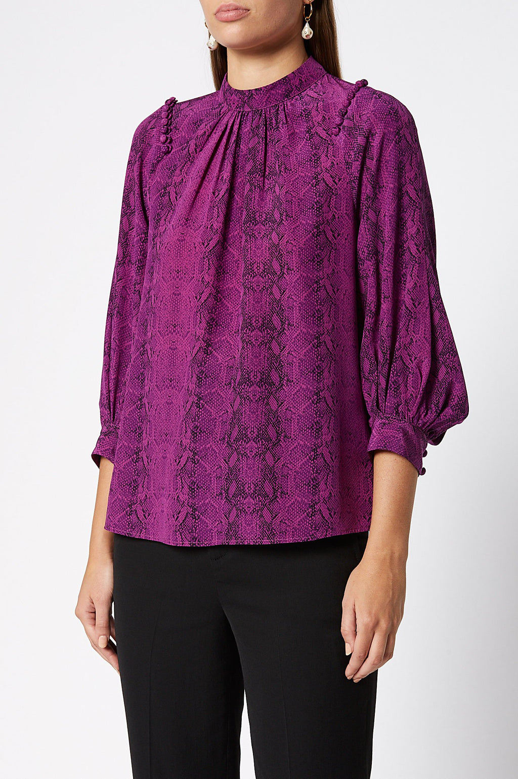 CDC REPTILE BUTTON SHLDR BLSE