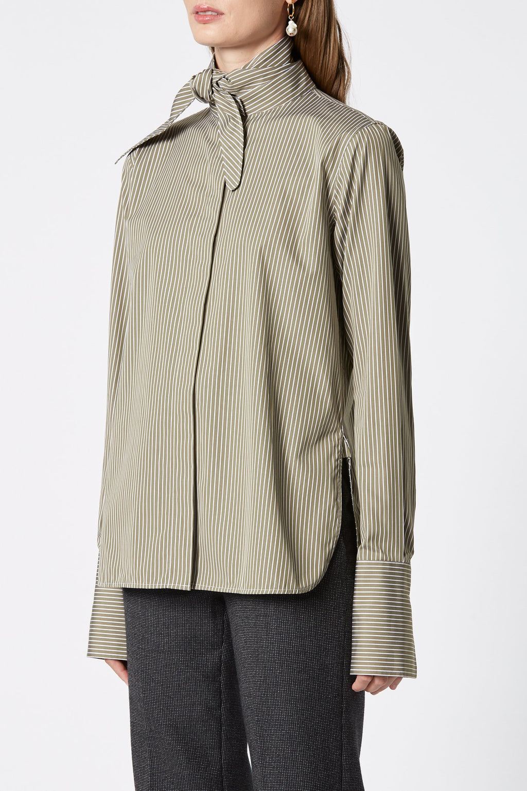 TAILORED CRAVAT SHIRT