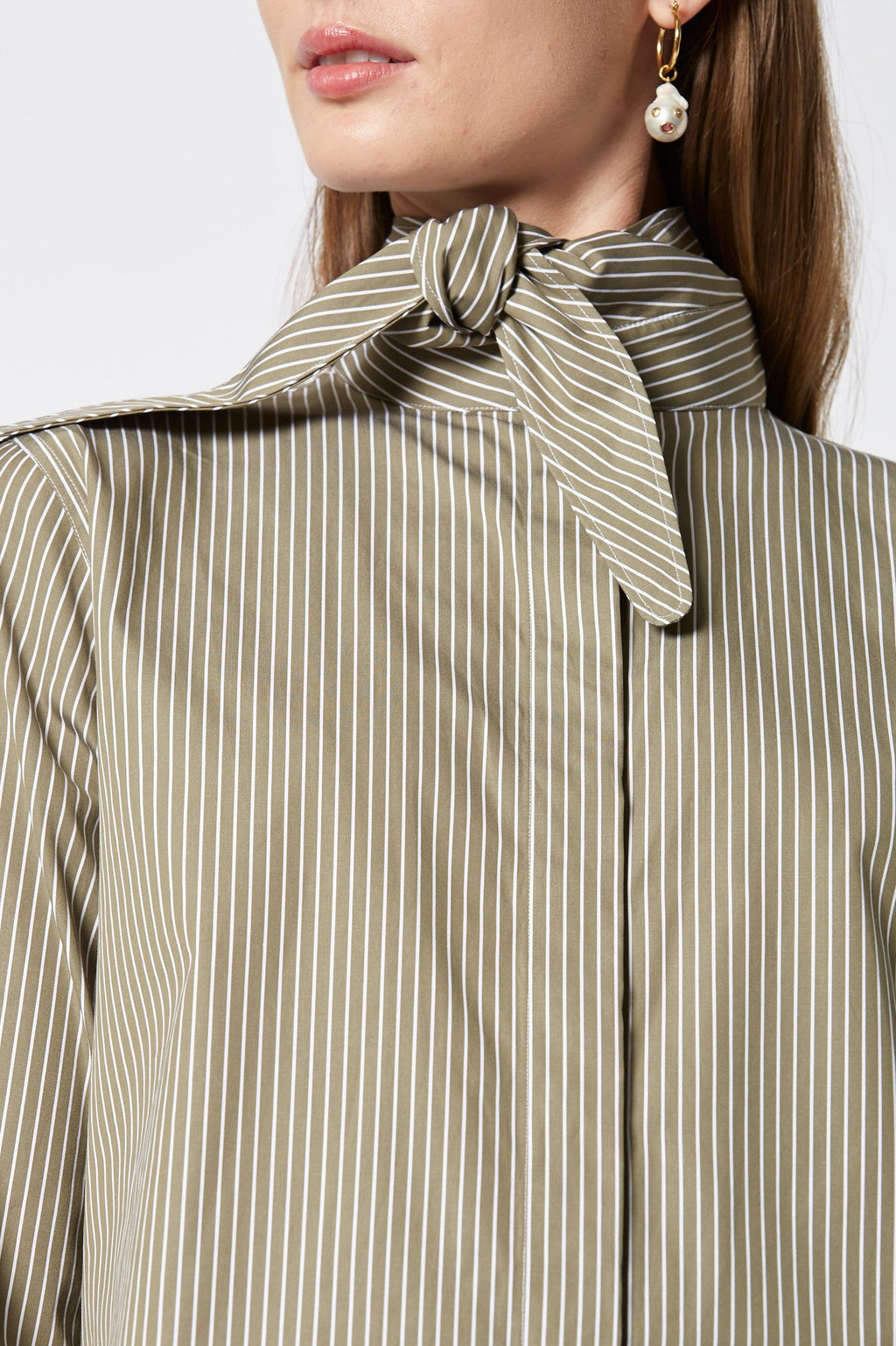 TAILORED CRAVAT SHIRT