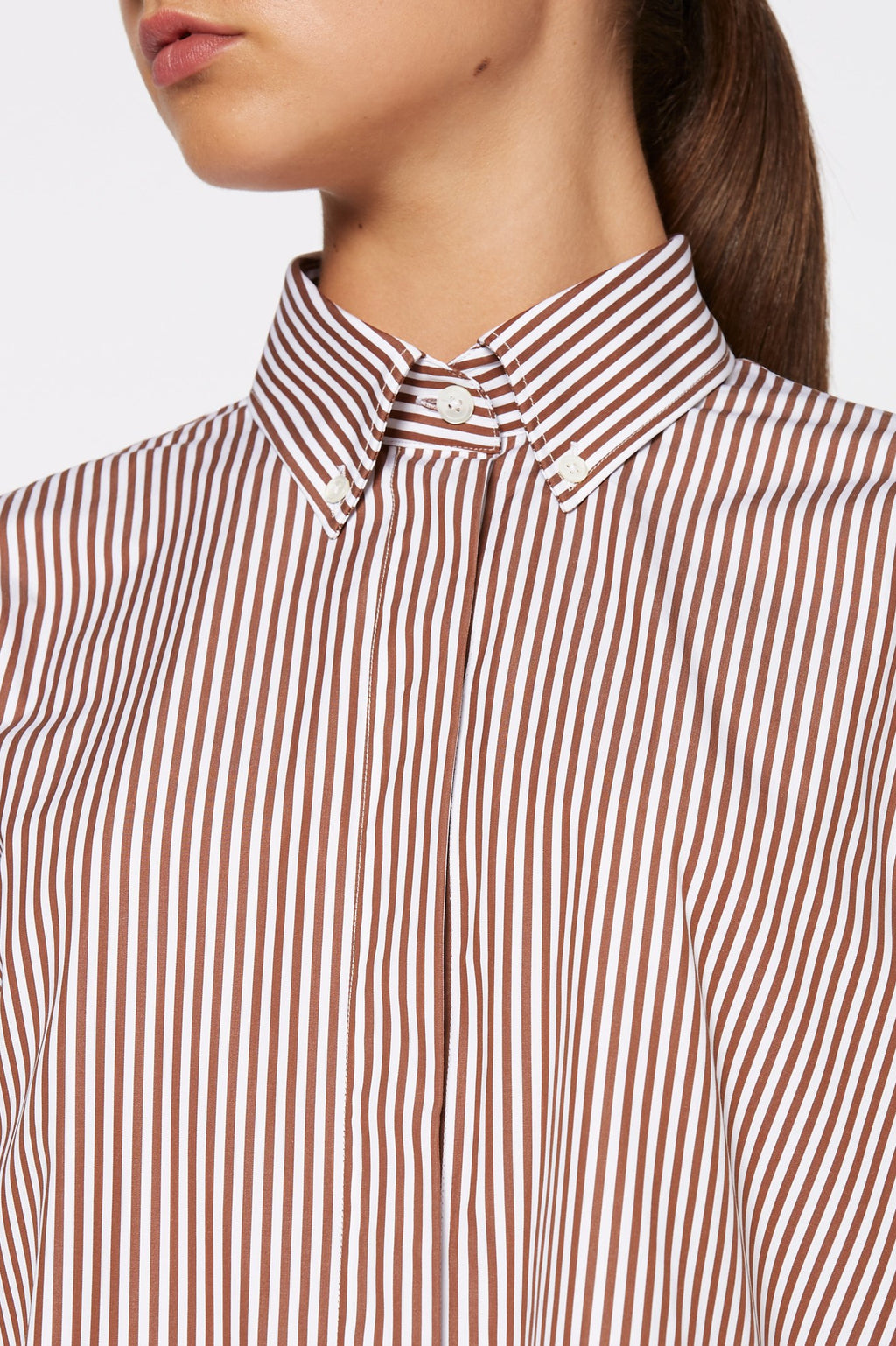 TAILORED COTTON BUTTON DOWN