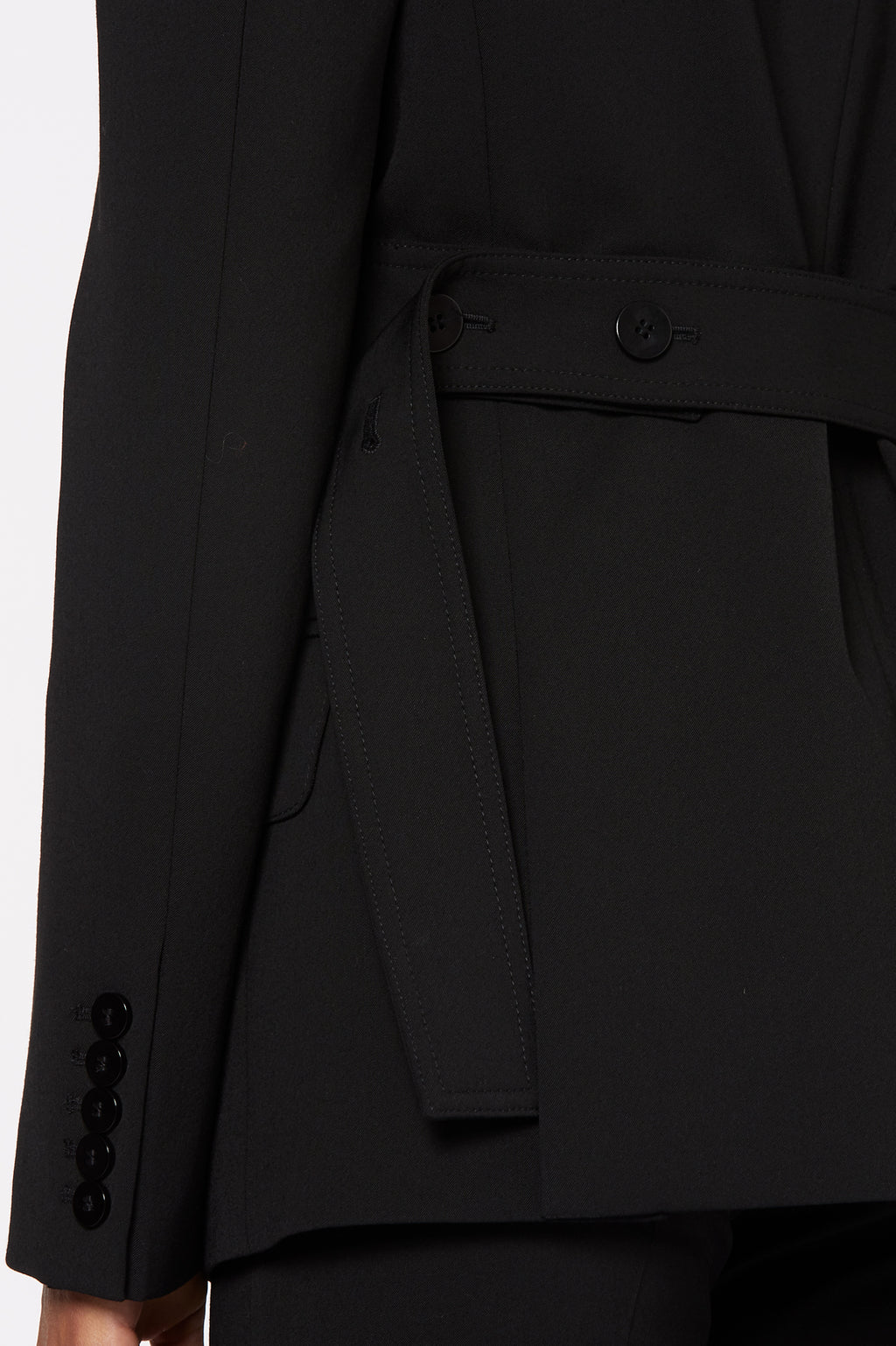 TAILORED BLAZER